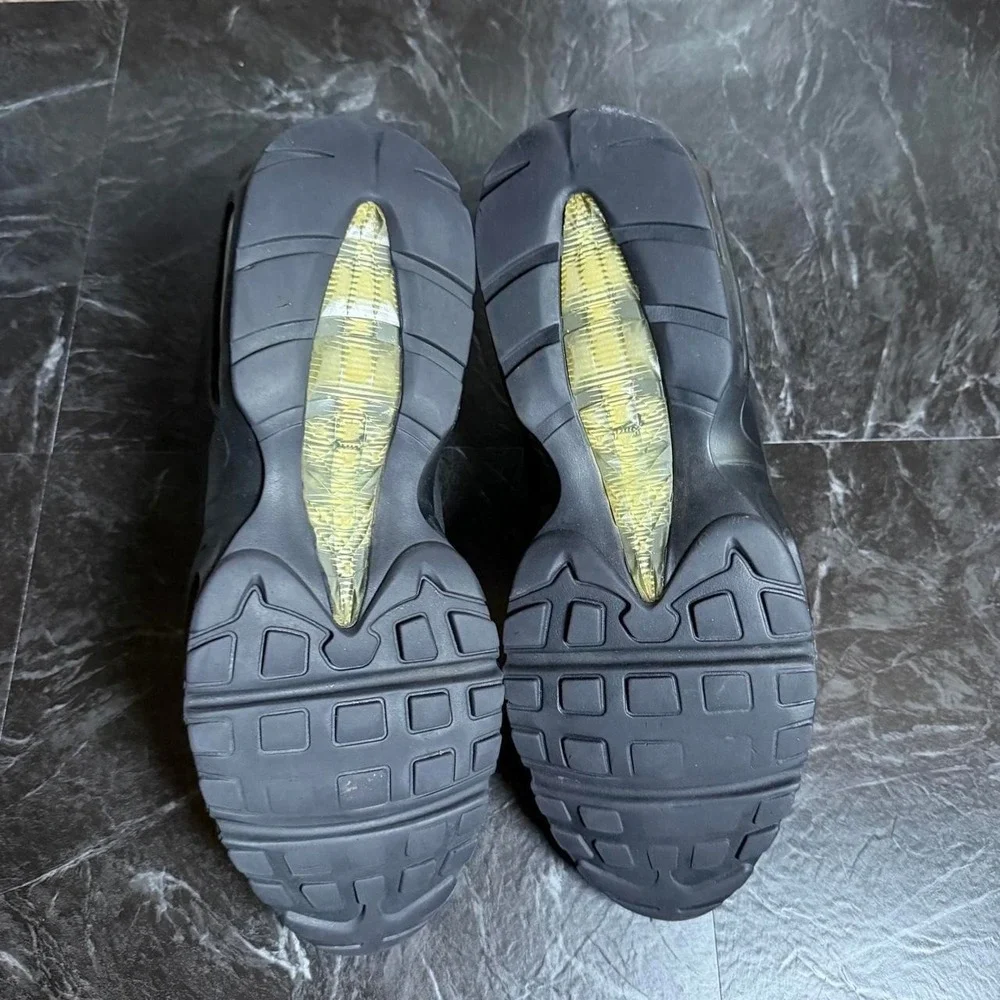 Nike Air Max 95 Vtg SneakerBoot Black M11 806809 -FLAW
